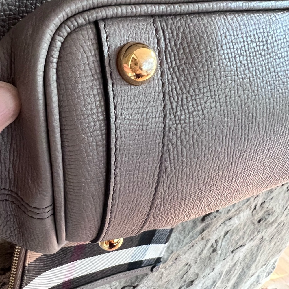 EUC Burberry Honeybrook Derby Tote Bag, wristlet & dustbag. - Picture 9 of 16